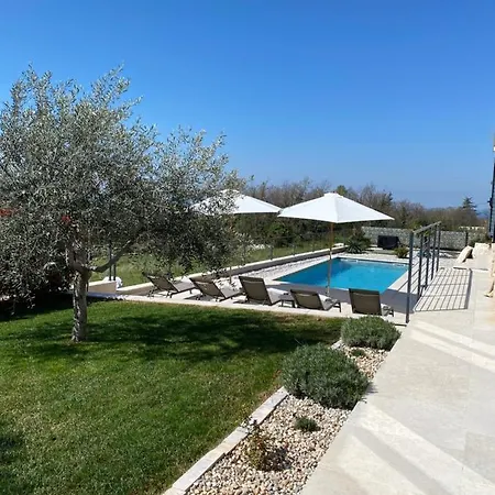 Villa Tina Maria With Seaview Near Porec